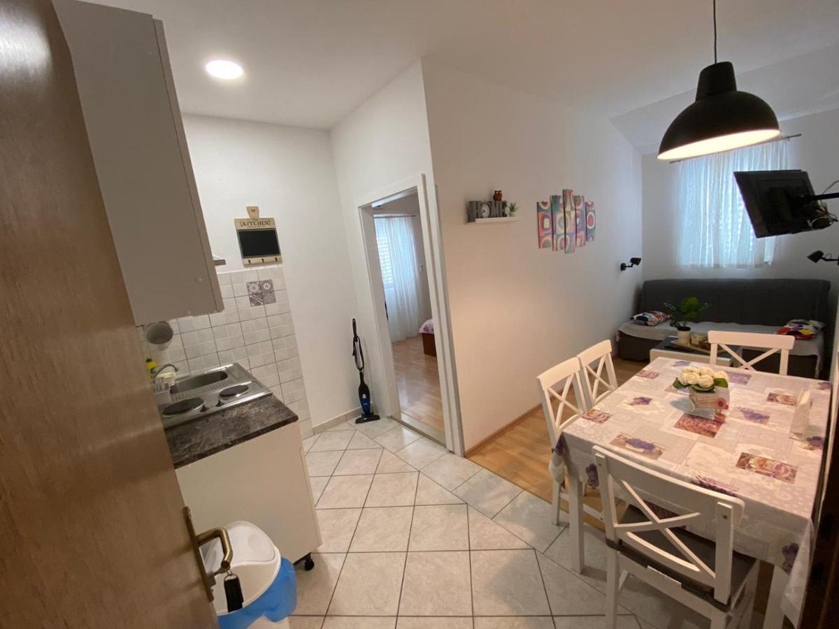 Apartmani Mare Baška Voda Esterno foto