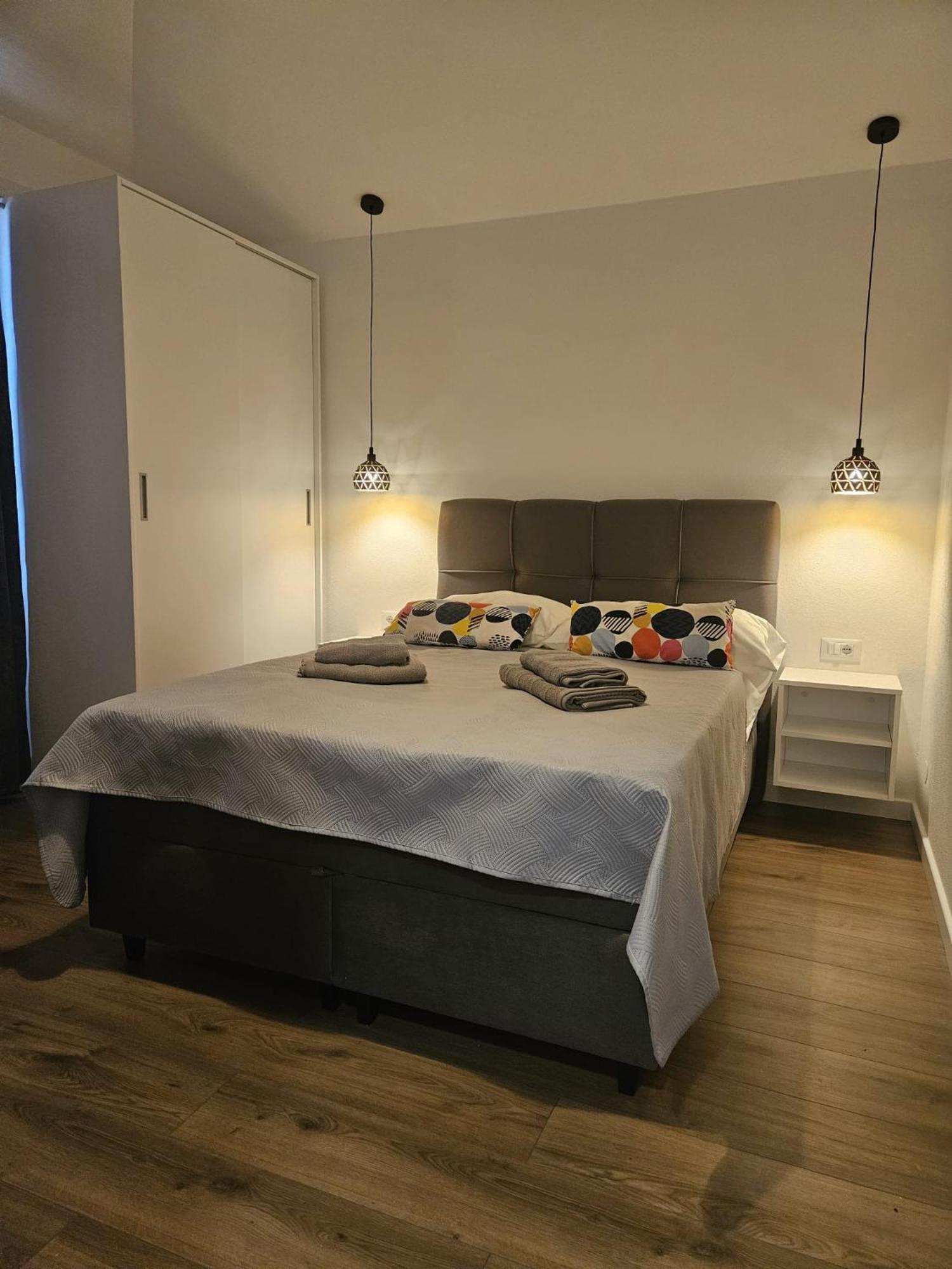 Apartmani Mare Baška Voda Esterno foto